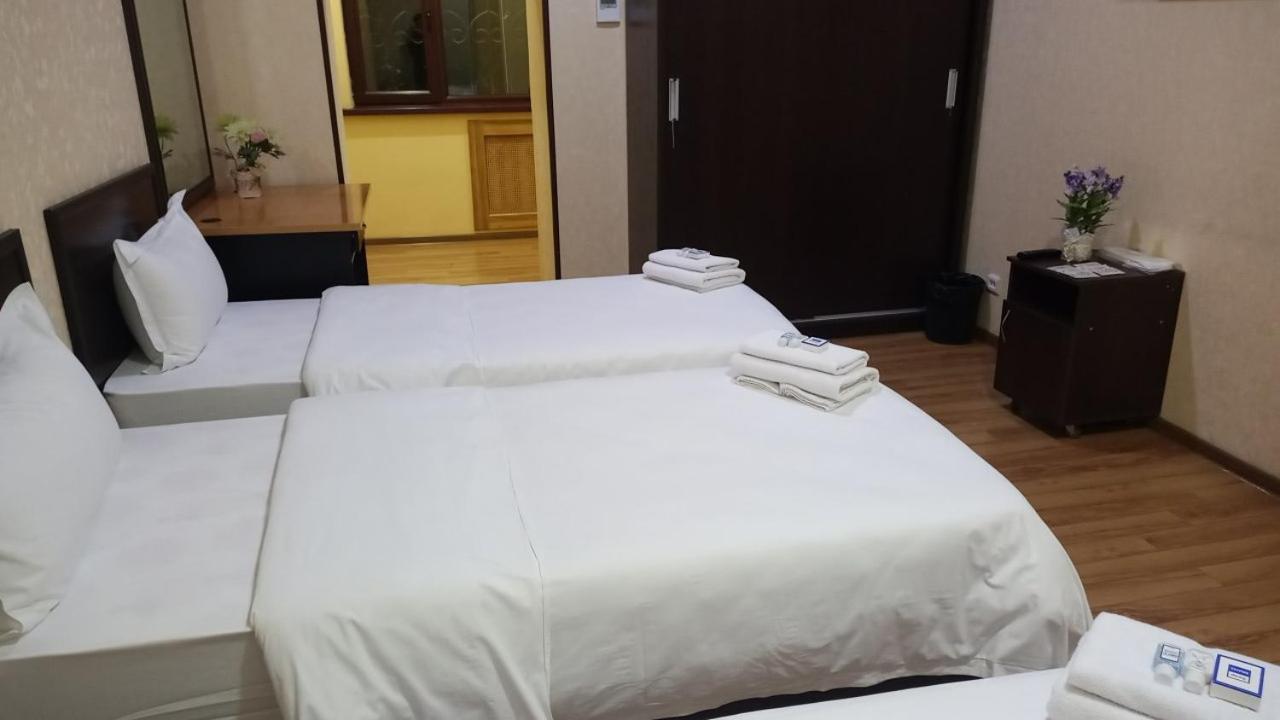 Hayot Hostel Tashkent Ngoại thất bức ảnh