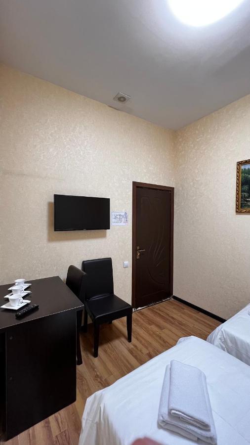 Hayot Hostel Tashkent Ngoại thất bức ảnh